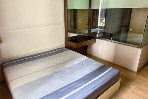 Condominio de 2 dormitorios en Khlong Toei, Bangkok, Tailandia № 114017 - foto 10
