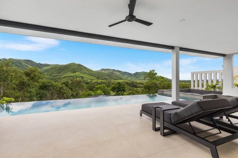 Casa de 4 dormitorios en Phuket, Tailandia № 180655 - foto 7
