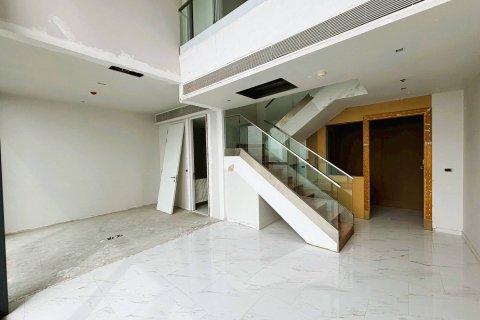 Ático de 5 dormitorios en Bangkok, Tailandia № 180584 - foto 15