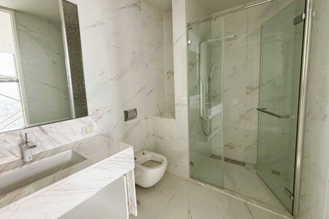 Ático de 5 dormitorios en Bangkok, Tailandia № 180584 - foto 29