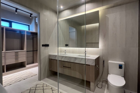 Casa de 4 dormitorios en Bangkok, Tailandia № 180583 - foto 15
