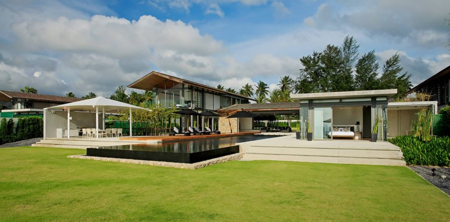 Casa de 6 dormitorios en Phang Nga, Tailandia № 180585