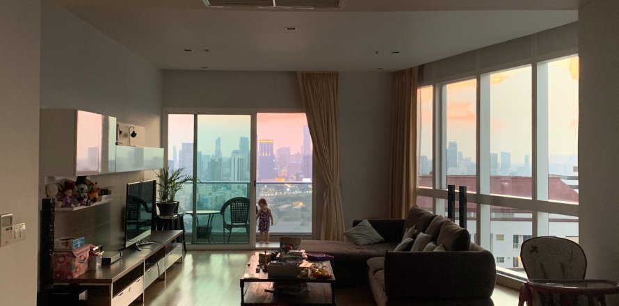 Condominio de 3 dormitorios en Bangkok, Tailandia № 143873
