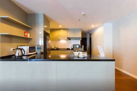 Eigentumswohnung in Bangkok, Thailand, 2 Schlafzimmer  № 143871 - Foto 11