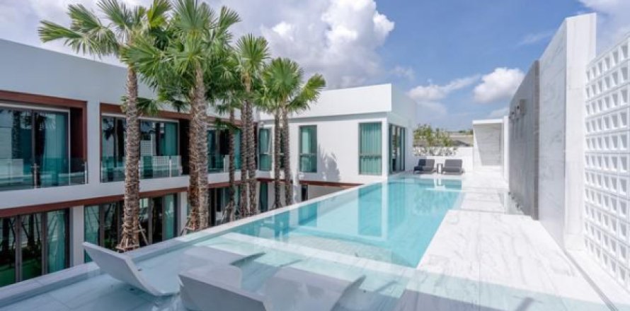 Chalet de 6 dormitorios en Pattaya, Tailandia № 203032