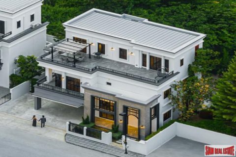 Maison à Lat Phrao, Bangkok, Thaïlande 5 chambres № 203033
