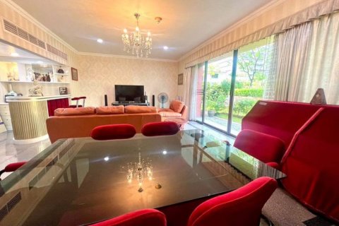 Condominio de 2 dormitorios en Bangkok, Tailandia № 114230 - foto 3