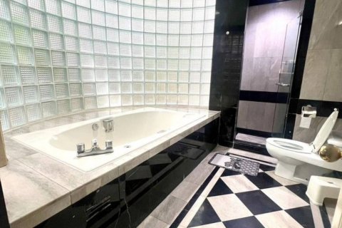 Condominio de 2 dormitorios en Bangkok, Tailandia № 114230 - foto 5
