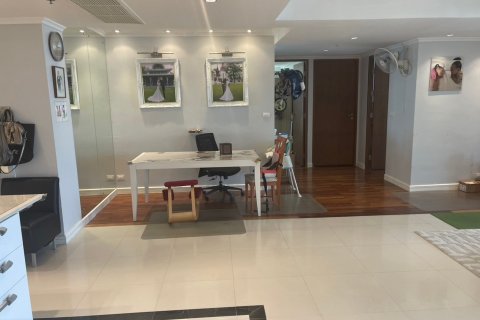 Eigentumswohnung in Bangkok, Thailand, 3 Schlafzimmer № 143020 - Foto 4
