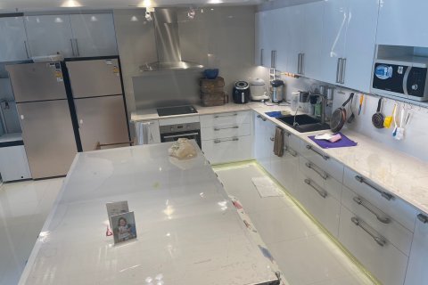 Eigentumswohnung in Bangkok, Thailand, 3 Schlafzimmer № 143020 - Foto 16