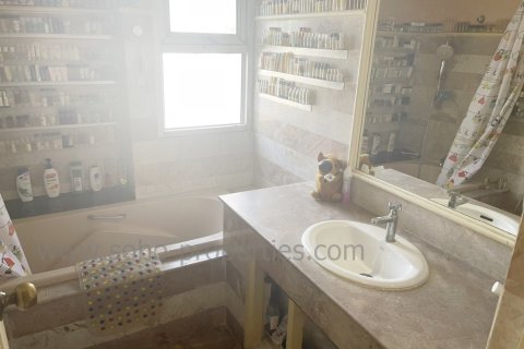 Condominio de 1 dormitorio en Bangkok, Tailandia № 143230 - foto 8
