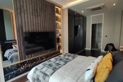 Chalet de 4 dormitorios en Bangkok, Tailandia № 165403 - foto 7