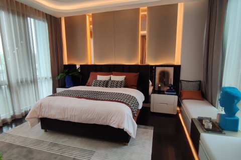 Chalet de 4 dormitorios en Bangkok, Tailandia № 165403 - foto 11