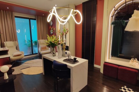 Chalet de 4 dormitorios en Bangkok, Tailandia № 165403 - foto 5