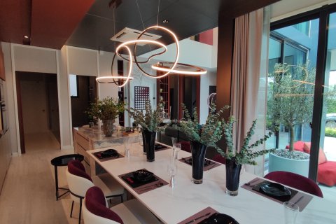 Chalet de 4 dormitorios en Bangkok, Tailandia № 165403 - foto 4