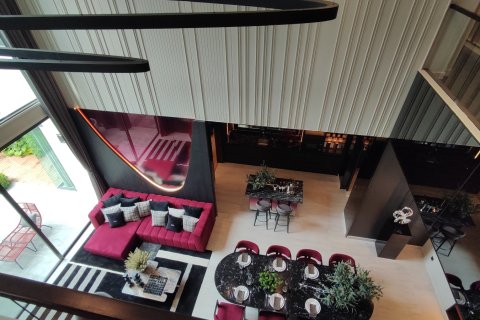 Chalet de 5 dormitorios en Bangkok, Tailandia № 165402 - foto 24