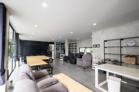 Casa de 7 dormitorios en Chiang Mai, Tailandia № 159999 - foto 11