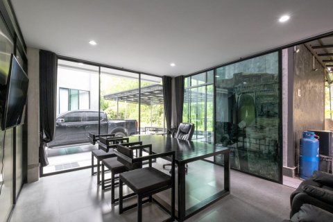 Casa de 7 dormitorios en Chiang Mai, Tailandia № 159999 - foto 14