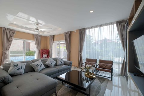 Chalet de 4 dormitorios en Chiang Mai, Tailandia № 160001 - foto 8