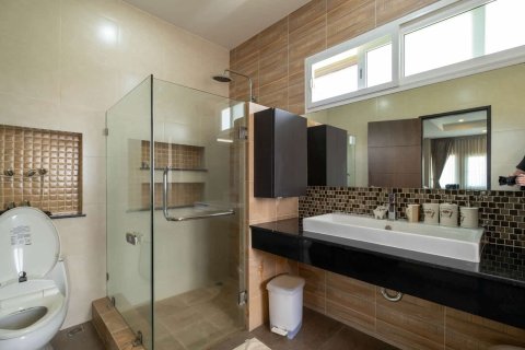 Chalet de 4 dormitorios en Chiang Mai, Tailandia № 160001 - foto 22