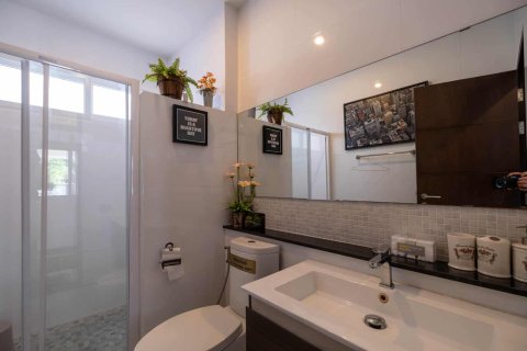 Chalet de 4 dormitorios en Chiang Mai, Tailandia № 160001 - foto 19