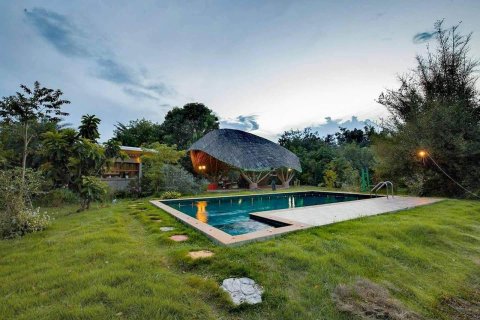 Chalet de 6 dormitorios en Chiang Mai, Tailandia № 159998 - foto 8
