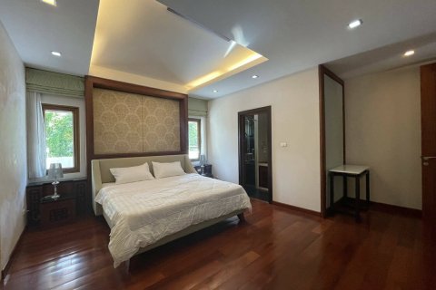Casa de 4 dormitorios en Chiang Mai, Tailandia № 159996 - foto 15