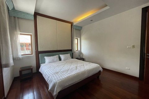 Casa de 4 dormitorios en Chiang Mai, Tailandia № 159996 - foto 16