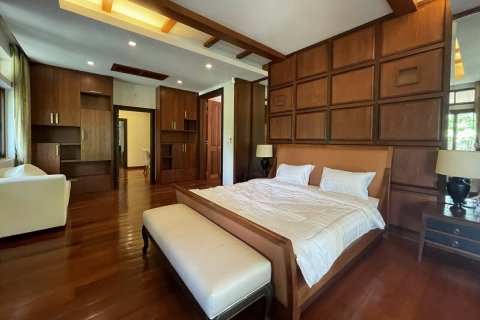 Casa de 4 dormitorios en Chiang Mai, Tailandia № 159996 - foto 13
