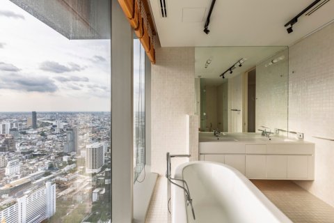 Condominio de 2 dormitorios en Sathon, Bangkok, Tailandia № 133618 - foto 22