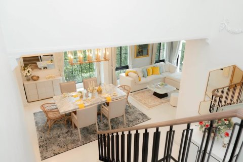 Chalet de 4 dormitorios en Bangkok, Tailandia № 133616 - foto 23