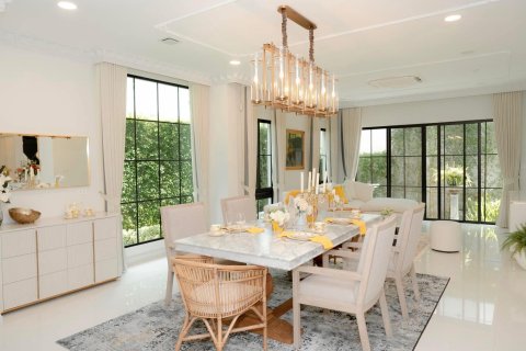 Chalet de 4 dormitorios en Bangkok, Tailandia № 133616 - foto 22
