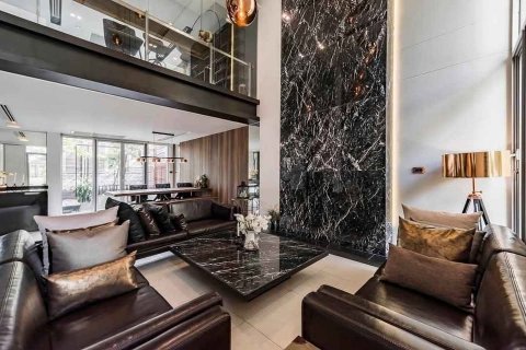 Adosado de 4 dormitorios en Sathon, Bangkok, Tailandia № 133617 - foto 2