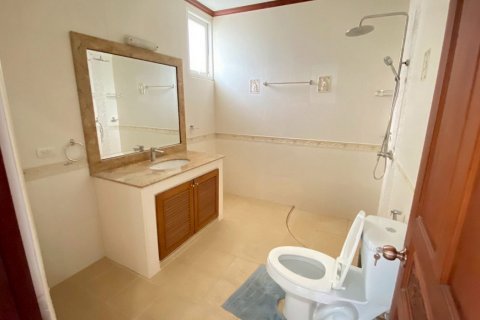 Haus in Pattaya, Thailand 4 Schlafzimmer № 133614 - Foto 19