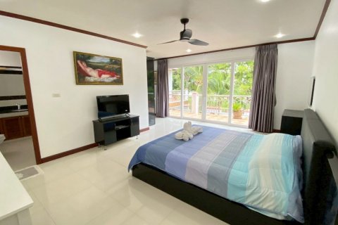 Haus in Pattaya, Thailand 4 Schlafzimmer № 133614 - Foto 22