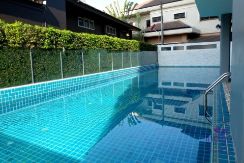 Condominio de 1 dormitorio en Chiang Mai, Tailandia № 205651 - foto 2
