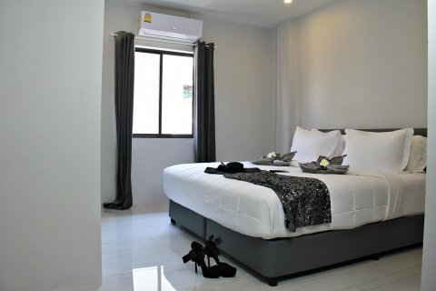 Chalet de 5 dormitorios en Ko Samui, Tailandia № 139475 - foto 5