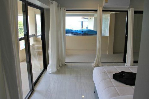 Chalet de 5 dormitorios en Ko Samui, Tailandia № 139475 - foto 12