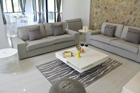 Chalet de 5 dormitorios en Ko Samui, Tailandia № 139475 - foto 9