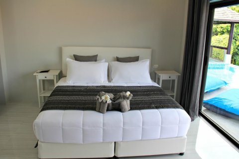 Chalet de 5 dormitorios en Ko Samui, Tailandia № 139475 - foto 15