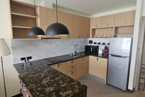 Apartamento de 2 habitaciones en Pattaya, Tailandia № 163877 - foto 2