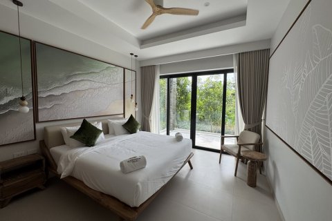 Chalet de 4 dormitorios en Pattaya, Tailandia № 163878 - foto 18