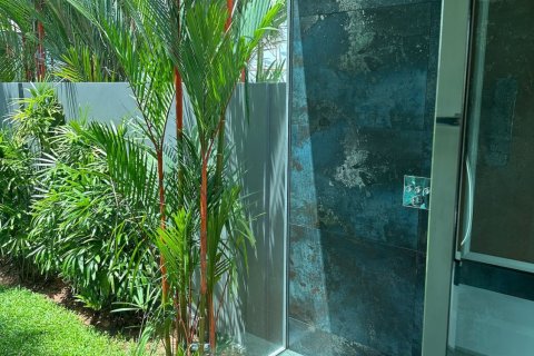 Chalet de 3 dormitorios en Phuket, Tailandia № 164270 - foto 4