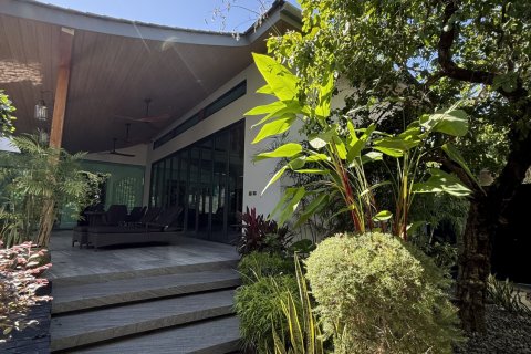 Chalet de 3 dormitorios en Phuket, Tailandia № 164270 - foto 9