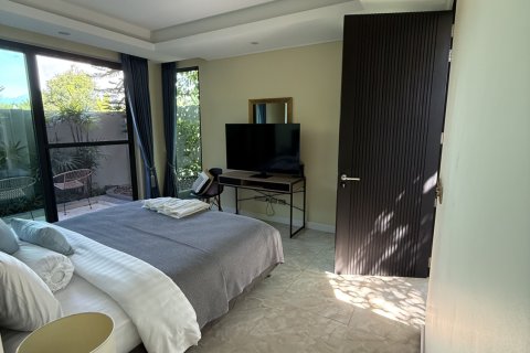 Chalet de 3 dormitorios en Phuket, Tailandia № 164270 - foto 25