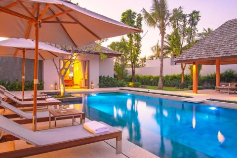 Casa de 4 dormitorios en Phuket, Tailandia № 65888 - foto 2