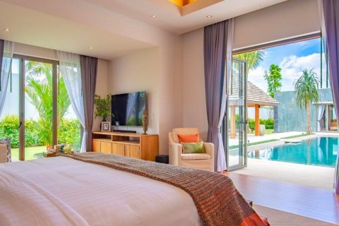 Casa de 4 dormitorios en Phuket, Tailandia № 65888 - foto 8