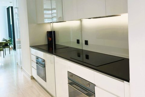 Condominio de 2 dormitorios en Bangkok, Tailandia № 180499 - foto 11