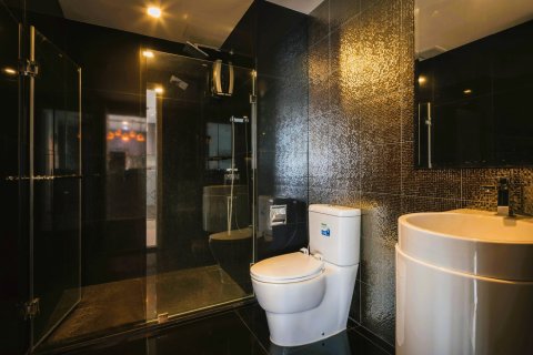 Condominio de 2 dormitorios en Bangkok, Tailandia № 180502 - foto 17