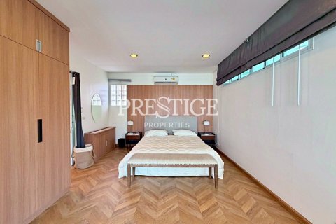 Condo in Pattaya, Thailand, 2 bedrooms № 197573 - photo 9